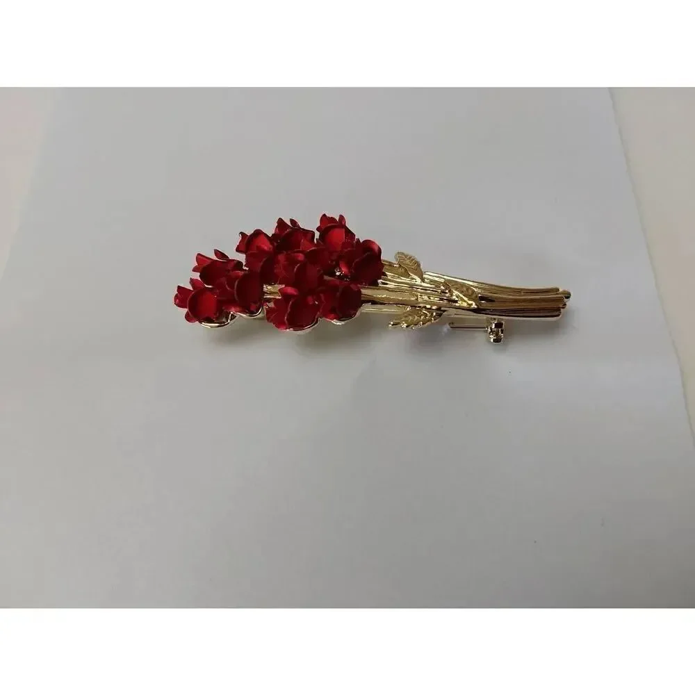 Rose bouquet brooch/pin Metal sculpture Red Gold